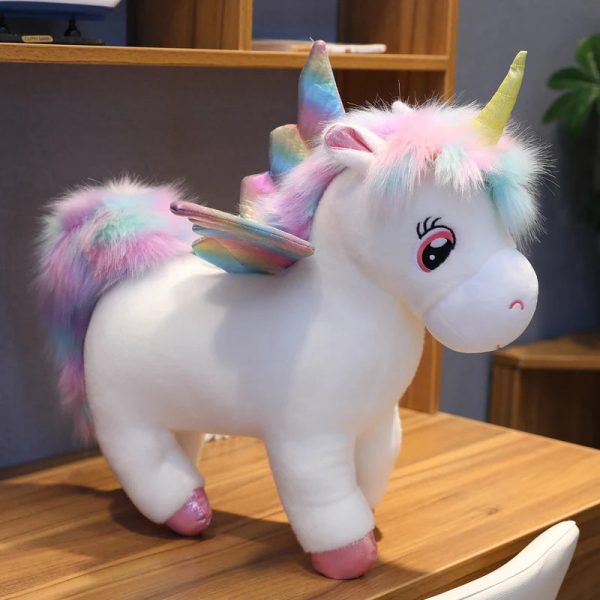 peluche licorne arc-en-ciel blanche avec ailes