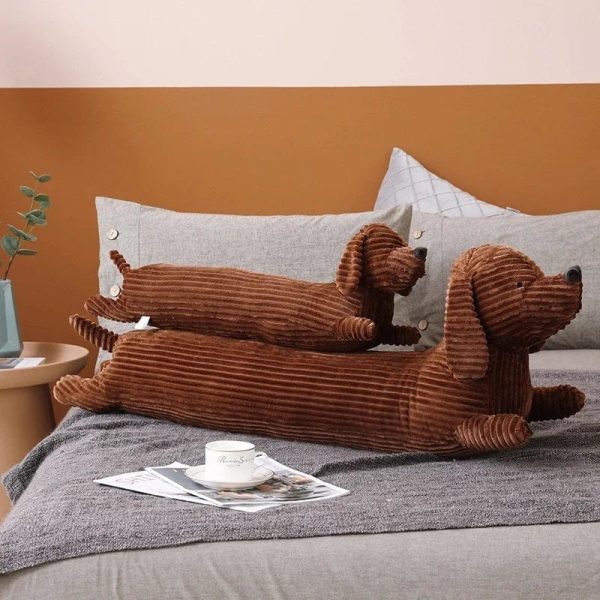 Peluche chien teckel marron doux