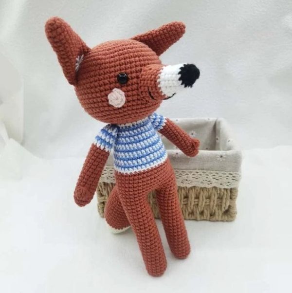 peluche crochet renard au long nez