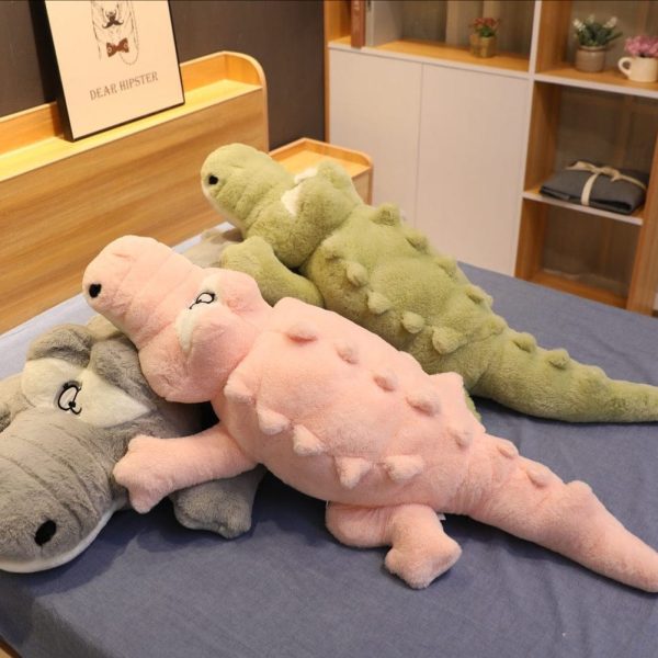 peluche géante crocodile aux gros yeux