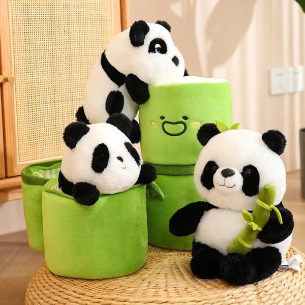 peluche panda mignonne et son bambou